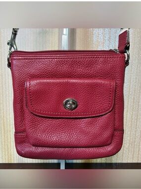 RARE Coach F49170 Red Leather Park Crossbody Bag swingpack